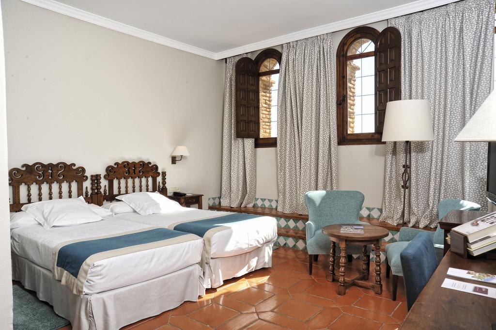 Parador De Альканьис Экстерьер фото